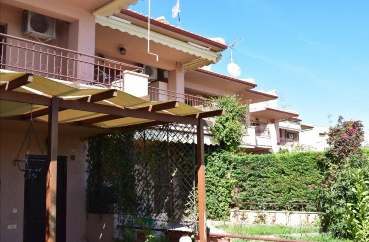 Twinstars Apartment With Courtyard And View Kalyves Polygyrou Exterior photo